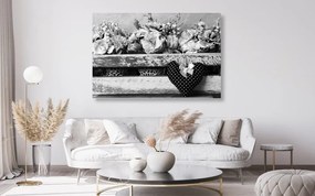 Εικόνα λουλουδιών γαρύφαλλου σε ξύλινο τελάρο σε μαύρο & άσπρο
