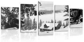 Ξύλινο σπίτι 5 τμημάτων με εικόνα δίπλα στα χιονισμένα πεύκα σε ασπρόμαυρο - 100x50