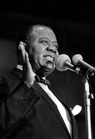 Φωτογραφία American Trumpet Player and Singer Louis Armstrong on Stage in Paris June 5, 1965