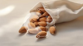 Σετ των 2 Intra Συλλεκτικό Ξύλινο Παζλ Plywood 4mm - Αμύγδαλα που χύνονται από ένα πουγκί Σε Ξύλινο Κουτί - Διαστάσεις: 10x10 cm – 25 κομμάτια