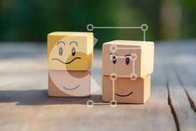 Intra Συλλεκτικό Ξύλινο Παζλ Plywood  4mm - Ξύλινα μπλοκ Smiley Face σε ξύλινη επιφάνεια Σε Ξύλινο Κουτί - Διαστάσεις Puzzle: 10x10 cm – 25 κομμάτια