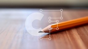 Intra Συλλεκτικό Ξύλινο Παζλ Plywood 4mm - Πορτοκαλί μολύβι σε ξύλινο τραπέζι Σε Ξύλινο Κουτί - Διαστάσεις: 10x10 cm – 25 κομμάτια