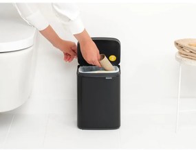 Κάδος απορριμμάτων Brabantia Bo Small 4L, Ομαλό και αθόρυβο άνοιγμα,Αντιολισθητική βάση, Μαύρο