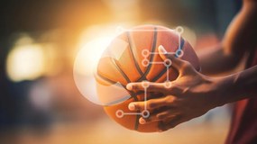 Intra Συλλεκτικό Ξύλινο Παζλ Plywood 4mm - Μπάλα μπάσκετ στο κλειστό γήπεδο Σε Ξύλινο Κουτί - Διαστάσεις Puzzle: 10x10 cm – 25 κομμάτια