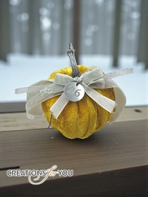 Κολοκύθα Κίτρινο μουσταρδί βελούδινη μεσαία - Ασημί