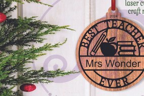 Σετ των 3 Intra απο ξύλο plywood 3mm-4mm πάχος Το καλύτερο χριστουγεννιάτικο στολίδι δασκάλου Δίασταση 4x4 cm INTRAFABR-103900981