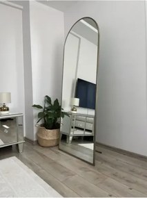 Stewehome Οβάλ ολόσωμος καθρέφτης με μεταλλικό πλαίσιο και βάση Πολύχρωμο 180x70 cm