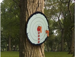 ΠΑΙΧΝΊΔΙΑ ΕΞΩΤΕΡΙΚΟΎ ΧΏΡΟΥ 4 AXE THROWING GAME MG3512