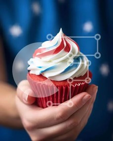 Intra Συλλεκτικό Ξύλινο Παζλ Plywood  4mm - Cupcake 4ης Ιουλίου με Κόκκινο, Λευκό και Μπλε γλάσο Σε Ξύλινο Κουτί - Διαστάσεις: 10x10 cm – 25 κομμάτια