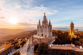 Φωτογραφία Tibidabo mountain and Sagrat Cor church, Alexander Spatari