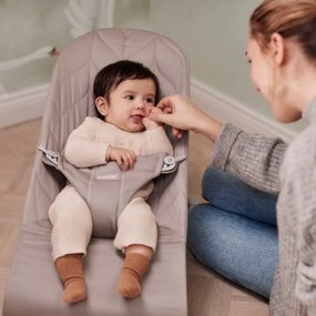 Ριλάξ BabyBjorn Bliss LGF Petal quilt Sand Grey
