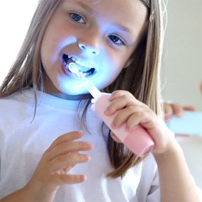 innoGIO Παιδική ηλεκτρική οδοντόβουρτσα GIOgiraffe Pink