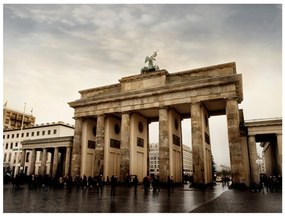 Φωτοταπετσαρία - Tourists near to the Brandenburg Gate 350x270