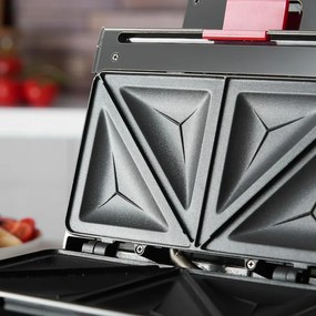 Τοστιέρα σάντουιτς Russell Hobbs Creations 26800-56, 750W, 4 φέτες, Αντικολλητικές πλάκες, Γρήγορη θέρμανση, Ενδείξεις, Μαύρο/inox