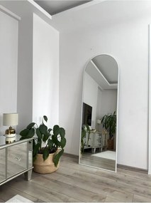 Οβάλ καθρέφτης με μεταλλικό λευκό πλαίσιο και βάση Λευκό 180x60x1.5 cm