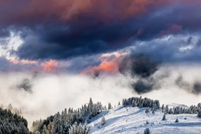 Φωτογραφία Dramatic dawn in winter mountains in the Alps, Anton Petrus