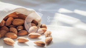 Intra Συλλεκτικό Ξύλινο Παζλ Plywood  4mm - Αμύγδαλα που χύνονται από μια υφασμάτινη σακούλα Σε Ξύλινο Κουτί - Διαστάσεις: 10x10 cm – 25 κομμάτια