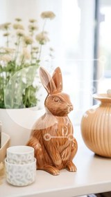 Intra Συλλεκτικό Ξύλινο Παζλ Plywood 4mm - Άγαλμα καφέ κουνελιού σε διακοσμημένο τραπέζι Σε Ξύλινο Κουτί - Διαστάσεις Puzzle: 10x10 cm – 25 κομμάτια
