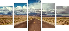 Δρόμος με εικόνα 5 μερών στην έρημο