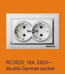 Πρίζα σούκο με 2 θύρες USB - Χωνευτή - 16A - 068509