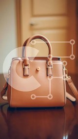 Intra Συλλεκτικό Ξύλινο Παζλ Plywood 4mm - Κομψή καφέ δερμάτινη τσάντα που κλείνει με φερμουάρ Σε Ξύλινο Κουτί - Διαστάσεις Puzzle: 10x10 cm – 25 κομμάτια