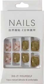 Αυτοκόλλητα νύχια σε διάφορα σχέδια - Press-on fake nails