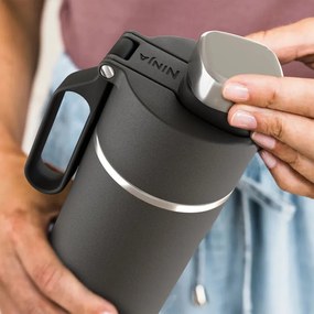 Thermos Ninja DW2401EUUKBK, 700 ml, Κατάλληλο για ανθρακούχα ποτά, Τριπλή μόνωση, Χωρίς BPA, Ζεστό έως 8 ώρες, Κρύο έως 24 ώρες, Μαύρο