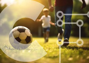 Intra Συλλεκτικό Ξύλινο Παζλ Plywood 4mm - Πατέρας και γιος παίζουν ποδόσφαιρο σε ένα χορτάρι Σε Ξύλινο Κουτί - Διαστάσεις Puzzle: 10x10 cm – 25 κομμάτια