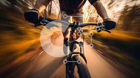 Intra Συλλεκτικό Ξύλινο Παζλ Plywood 4mm - Πρόσωπο που οδηγεί ποδήλατο στο δάσος Σε Ξύλινο Κουτί - Διαστάσεις Puzzle: 10x10 cm – 25 κομμάτια