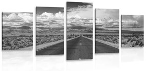Εικόνα 5 τμημάτων ασπρόμαυρος δρόμος στην έρημο