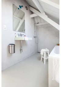 Κάδος Brabantia Touch Bin 647217, 3 L, Ομαλό και αθόρυβο άνοιγμα, Επιτοίχια τοποθέτηση, Ανθεκτικός στα δακτυλικά αποτυπώματα, Inox