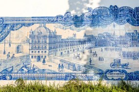 Φωτογραφία Blue tiles on a wall in old town of Lisbon, Santiago Urquijo