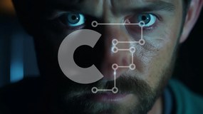 Intra Συλλεκτικό Ξύλινο Παζλ Plywood 4mm - Άτομο που κοιτάζει επίμονα την κάμερα Σε Ξύλινο Κουτί - Διαστάσεις Puzzle: 10x10 cm – 25 κομμάτια