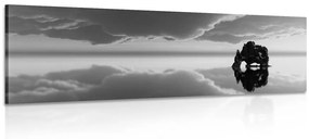 Απεικόνιση βράχου κάτω από τα σύννεφα σε ασπρόμαυρο - 120x40