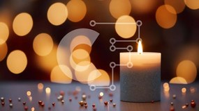 Intra Συλλεκτικό Ξύλινο Παζλ Plywood  4mm - Κομψό κερί σε διακοσμημένο τραπέζι με χρυσά φώτα Bokeh Σε Ξύλινο Κουτί - Διαστάσεις Puzzle: 10x10 cm – 25 κομμάτια