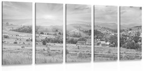 5 μέρη εικόνων στοίβες σανού στα Καρπάθια βουνά σε ασπρόμαυρο - 100x50