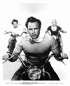 Φωτογραφία Mary Murphy and Marlon Brando In 'The Wild One', Archive Photos