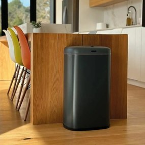 Σκουπίδια μπορεί να Kitchen Move