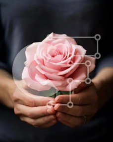 Intra Συλλεκτικό Ξύλινο Παζλ Plywood 4mm - Ροζ τριαντάφυλλο στα χέρια Σε Ξύλινο Κουτί - Διαστάσεις: 10x10 cm – 25 κομμάτια