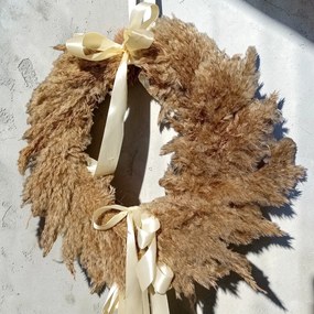 Στεφάνι αποξηραμένων pampas!