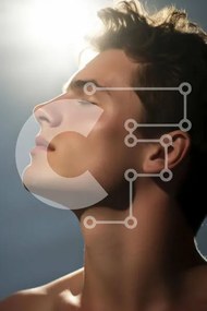 Intra Συλλεκτικό Ξύλινο Παζλ Plywood 4mm - Άνθρωπος χωρίς πουκάμισο που απολαμβάνει τον ήλιο Σε Ξύλινο Κουτί - Διαστάσεις Puzzle: 10x10 cm – 25 κομμάτια