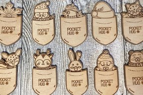 Σετ των 2 Intra απο ξύλο plywood 3mm-4mm πάχος – Winter Pocket Hugs Laser Δίασταση 20x20 cm INTRAFABR-50026340