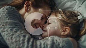 Intra Συλλεκτικό Ξύλινο Παζλ Plywood 4mm - Μητέρα και κόρη αγκαλιά στο κρεβάτι Σε Ξύλινο Κουτί - Διαστάσεις Puzzle: 10x10 cm – 25 κομμάτια