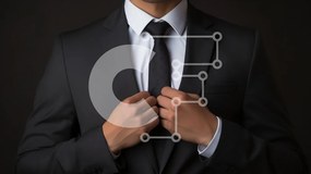 Intra Συλλεκτικό Ξύλινο Παζλ Plywood 4mm - Άνδρας που ρυθμίζει τη γραβάτα με επίσημη ενδυμασία Σε Ξύλινο Κουτί - Διαστάσεις Puzzle: 10x10 cm – 25 κομμάτια