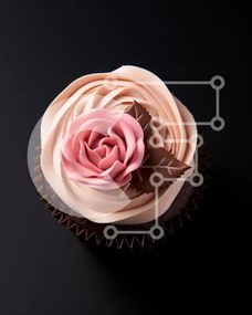 Intra Συλλεκτικό Ξύλινο Παζλ Plywood  4mm - Κομψό Cupcake με Ροζ Τριαντάφυλλο Σε Ξύλινο Κουτί - Διαστάσεις: 10x10 cm – 25 κομμάτια
