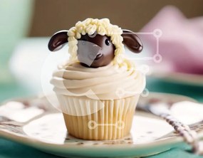 Intra Συλλεκτικό Ξύλινο Παζλ Plywood  4mm - Αξιολάτρευτο cupcake προβάτων στο πιάτο με πιρούνι Σε Ξύλινο Κουτί - Διαστάσεις: 10x10 cm – 25 κομμάτια