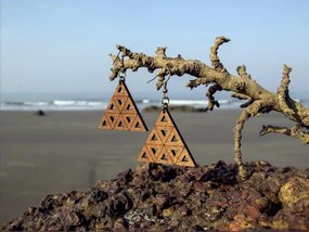 Σετ των 3 Intra απο ξύλο plywood 3mm-4mm πάχος - Ξύλινα σκουλαρίκια Sierpinski Triangle Fractal Δίασταση 3x3 cm Intraeaxys-p7yrm05o