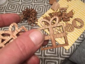 Σετ των 3 Intra απο ξύλο plywood 3mm-4mm πάχος – Κουτί δώρου Χριστουγεννιάτικο δέντρο στολίδι 30x30 cm INTRAVECTRY-MY548486