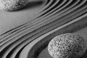Εικόνα πέτρες Γιν και Γιανγκ σε ασπρόμαυρο