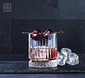 ELYSIA WHISKY 210CC H:8.5CM D:7.3CM PLT/1584 GB4.OB24.